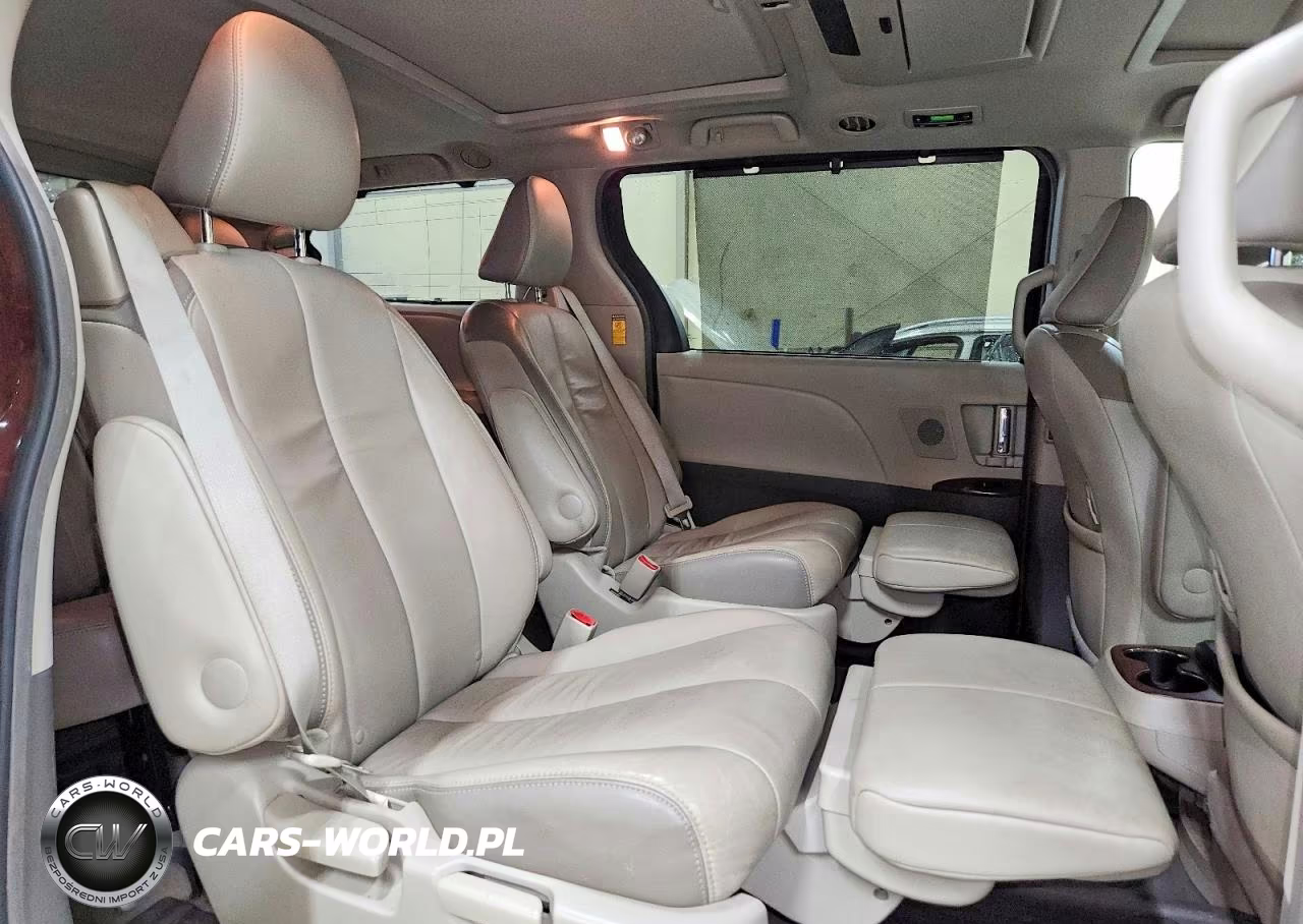 2014 Toyota Sienna Limited 7-Passenger VIN:5TDDK3DC1ES091835 - 11