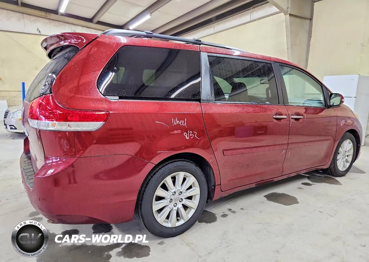 2014 Toyota Sienna Limited 7-Passenger VIN:5TDDK3DC1ES091835 - 3