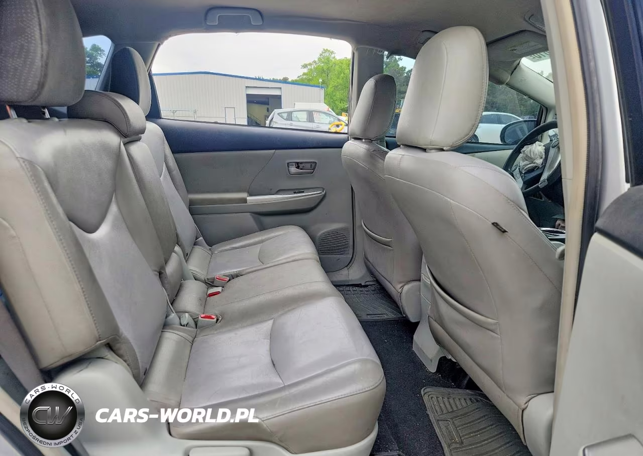 2012 Toyota Prius V VIN:JTDZN3EU5C3180701 - 10