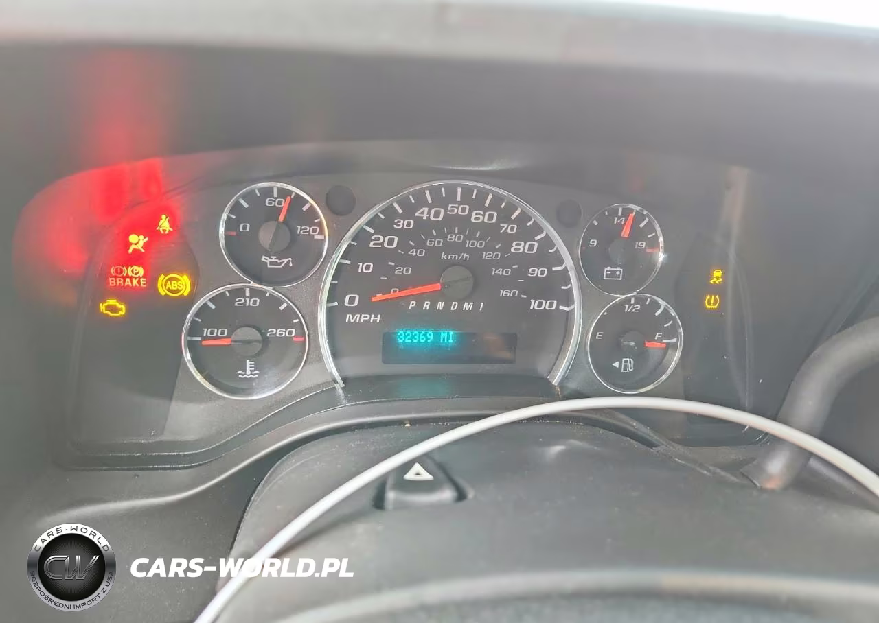 2023 Chevrolet Express G2500 VIN:1GCWGAFP5P1247910 - 9