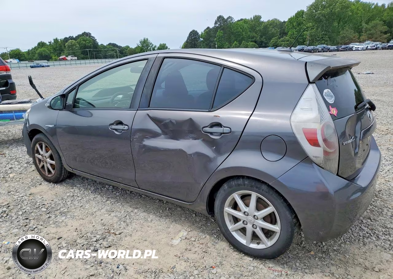 2012 Toyota Prius C Three VIN:JTDKDTB37C1506008 - 2