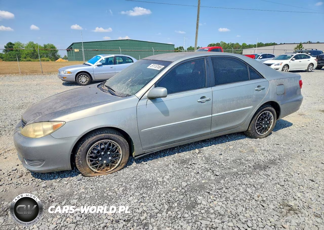 2005 Toyota Camry Le
