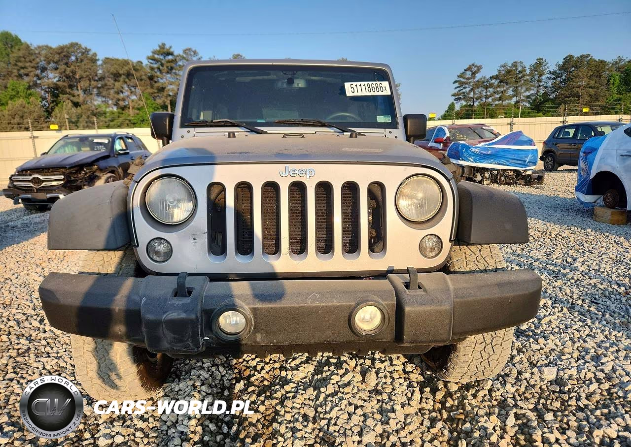 2015 Jeep Wrangler Unlimited Sport VIN:1C4HJWDG4FL528657 - 5