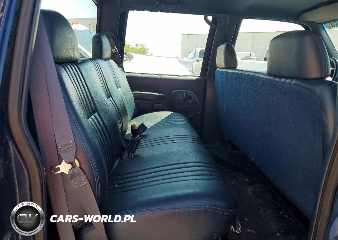 1999 Chevrolet Gmt-400 C3500 VIN:1GCHC33R4XF081856 - 11