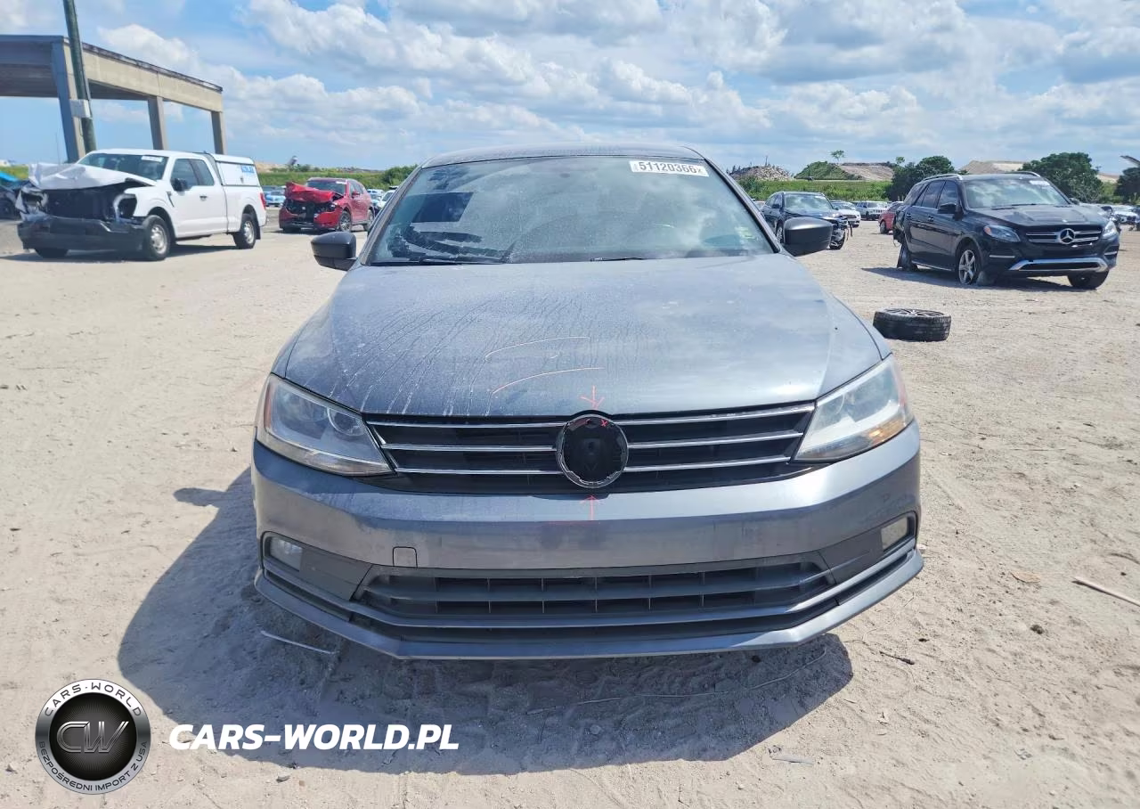 2016 Volkswagen Jetta Sport VIN:3VWD17AJ7GM326462 - 5