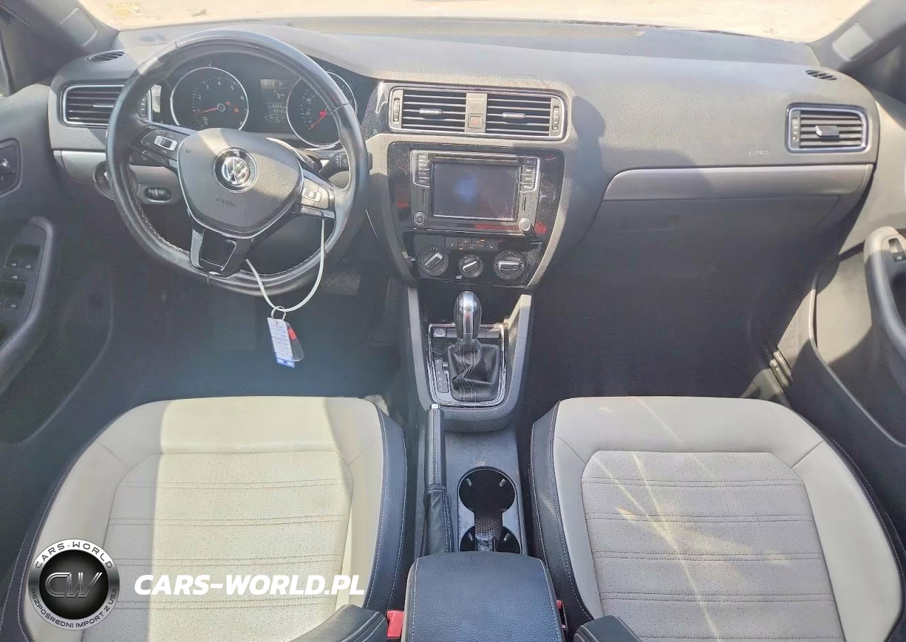 2016 Volkswagen Jetta Sport VIN:3VWD17AJ7GM326462 - 8