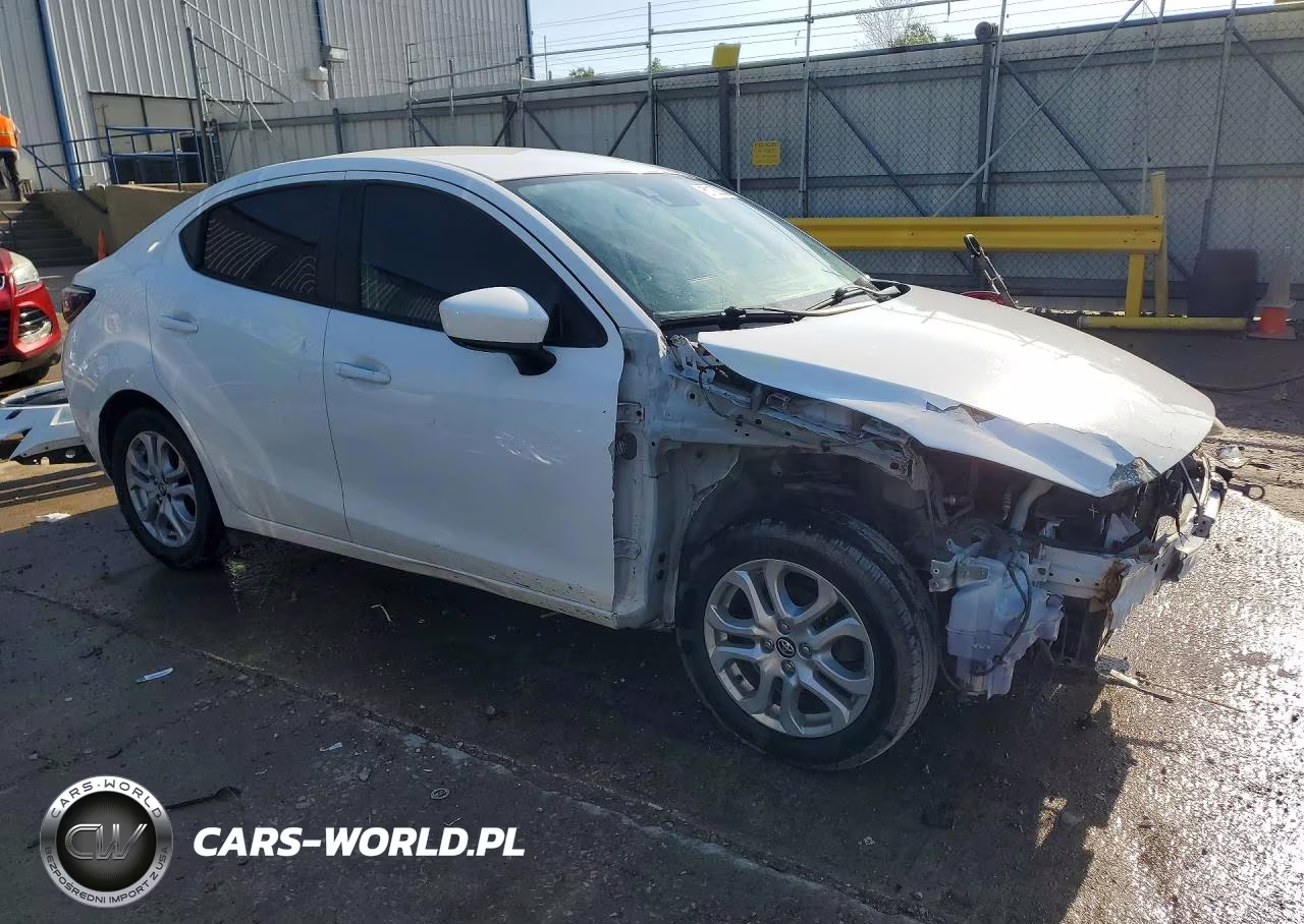 2018 Toyota Yaris Ia Base VIN:3MYDLBYV4JY326252 - 4