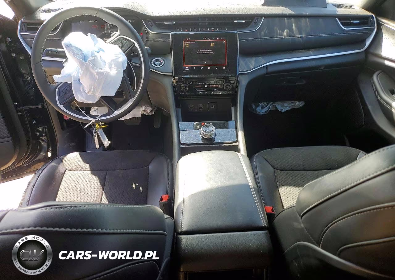 2025 Jeep Grand Cherokee Laredo VIN:1C4RJHAG0SC323318 - 8