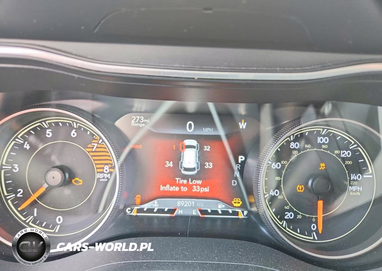 2019 Jeep Cherokee Limited VIN:1C4PJMDX0KD113811 - 9