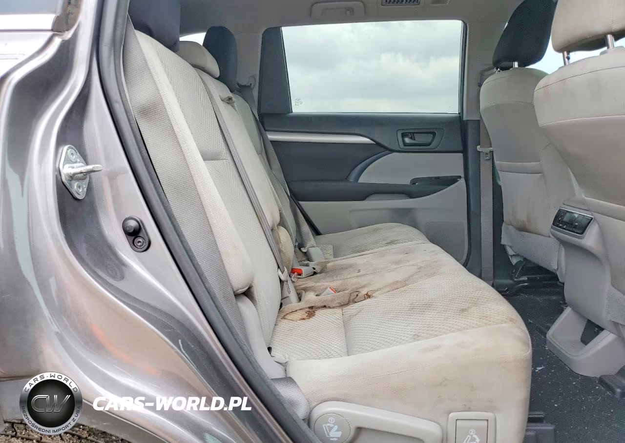 2017 Toyota Highlander Le VIN:5TDZARFH4HS032030 - 10