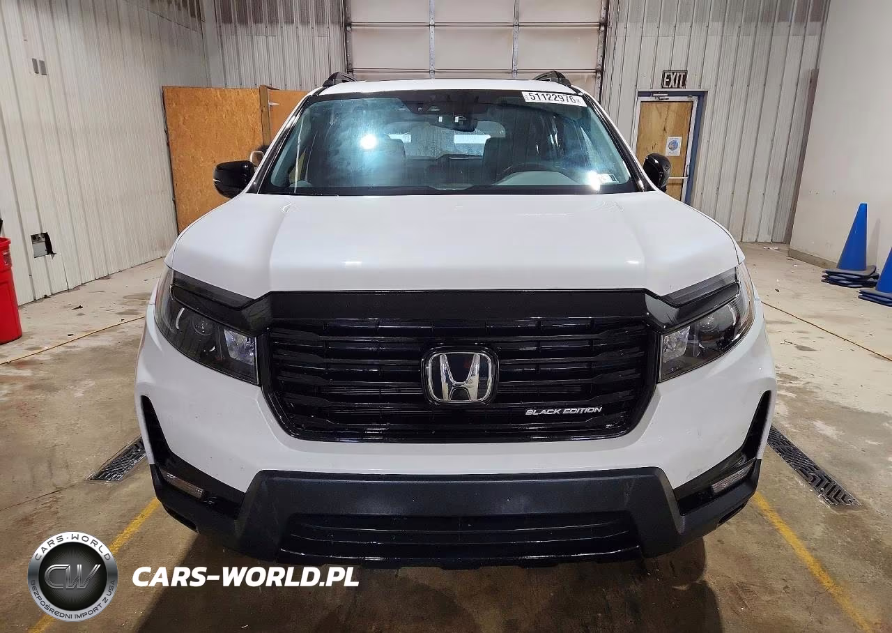 2024 Honda Passport Black Edition VIN:5FNYF8H81RB002302 - 5