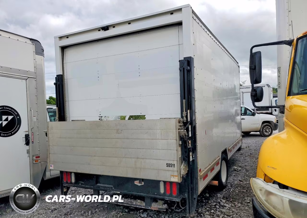 2019 Ford Econoline E450 Super Duty Cutaway Van VIN:1FDXE4FS8KDC39285 - 3