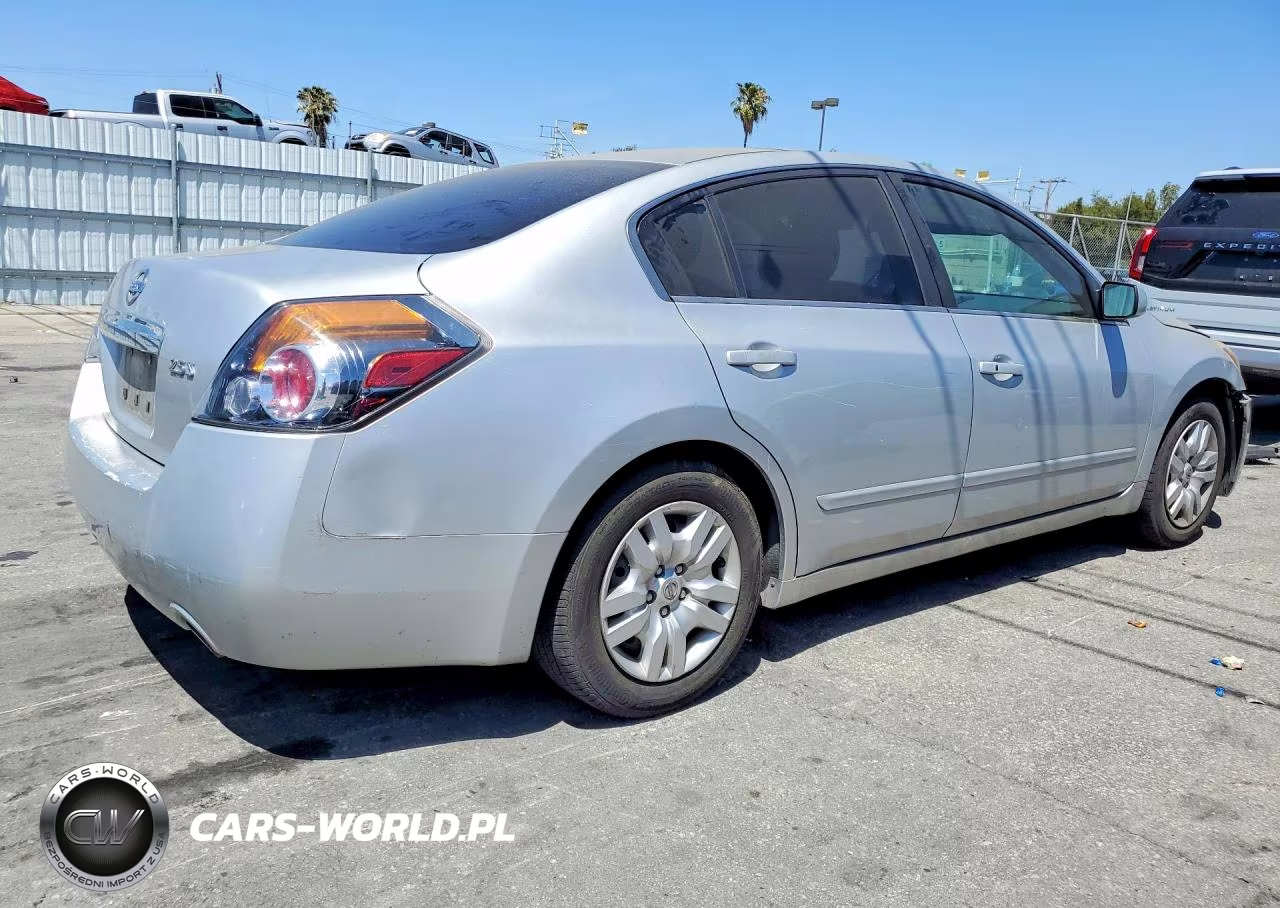 2012 Nissan Altima 2.5 VIN:1N4AL2AP5CC126897 - 3