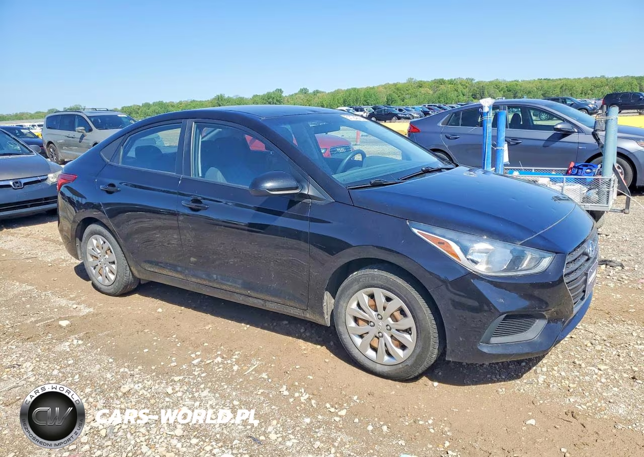 2018 Hyundai Accent Se VIN:3KPC24A32JE025725 - 4