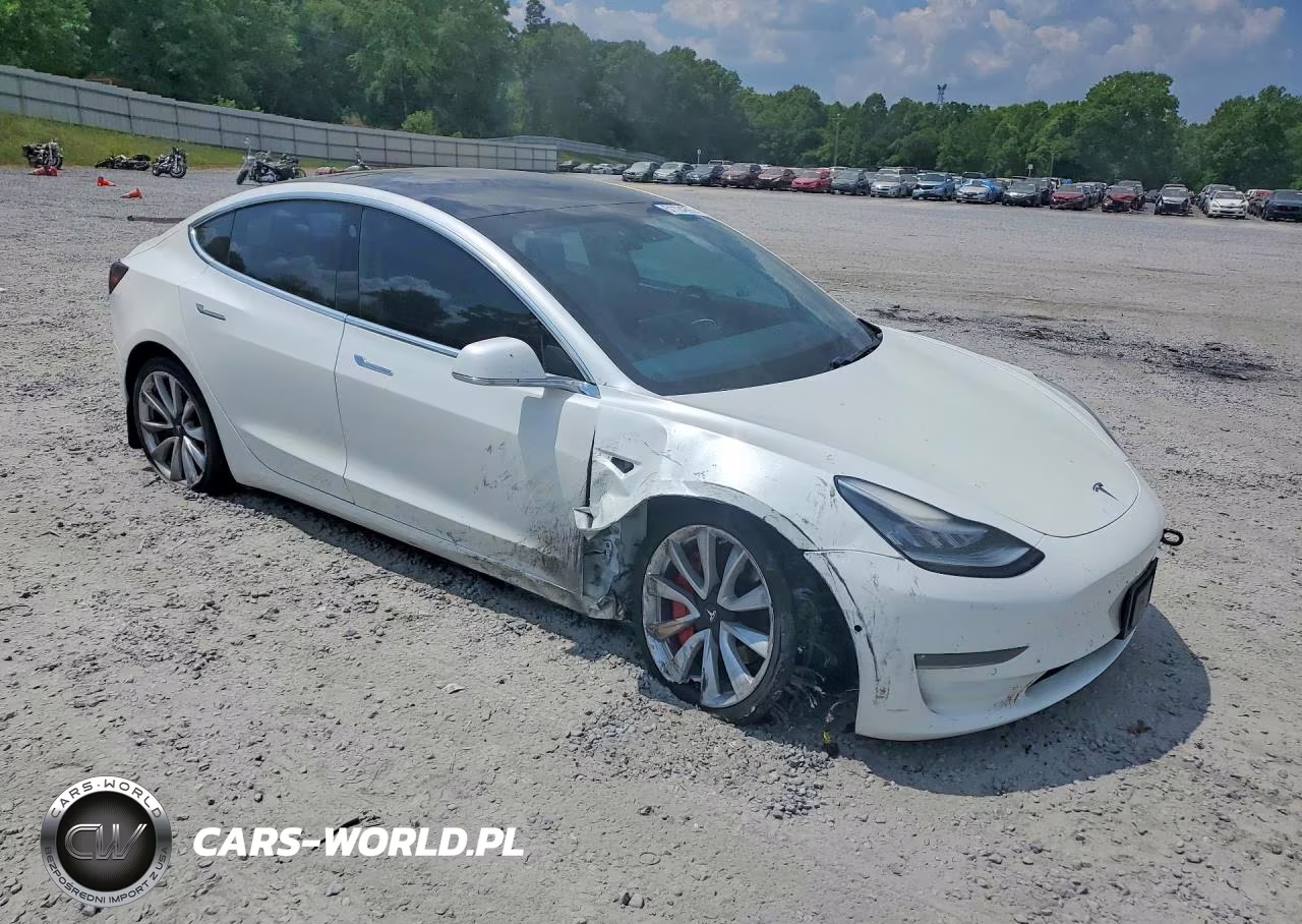 2020 Tesla Model 3 VIN:5YJ3E1EB6LF651220 - 4
