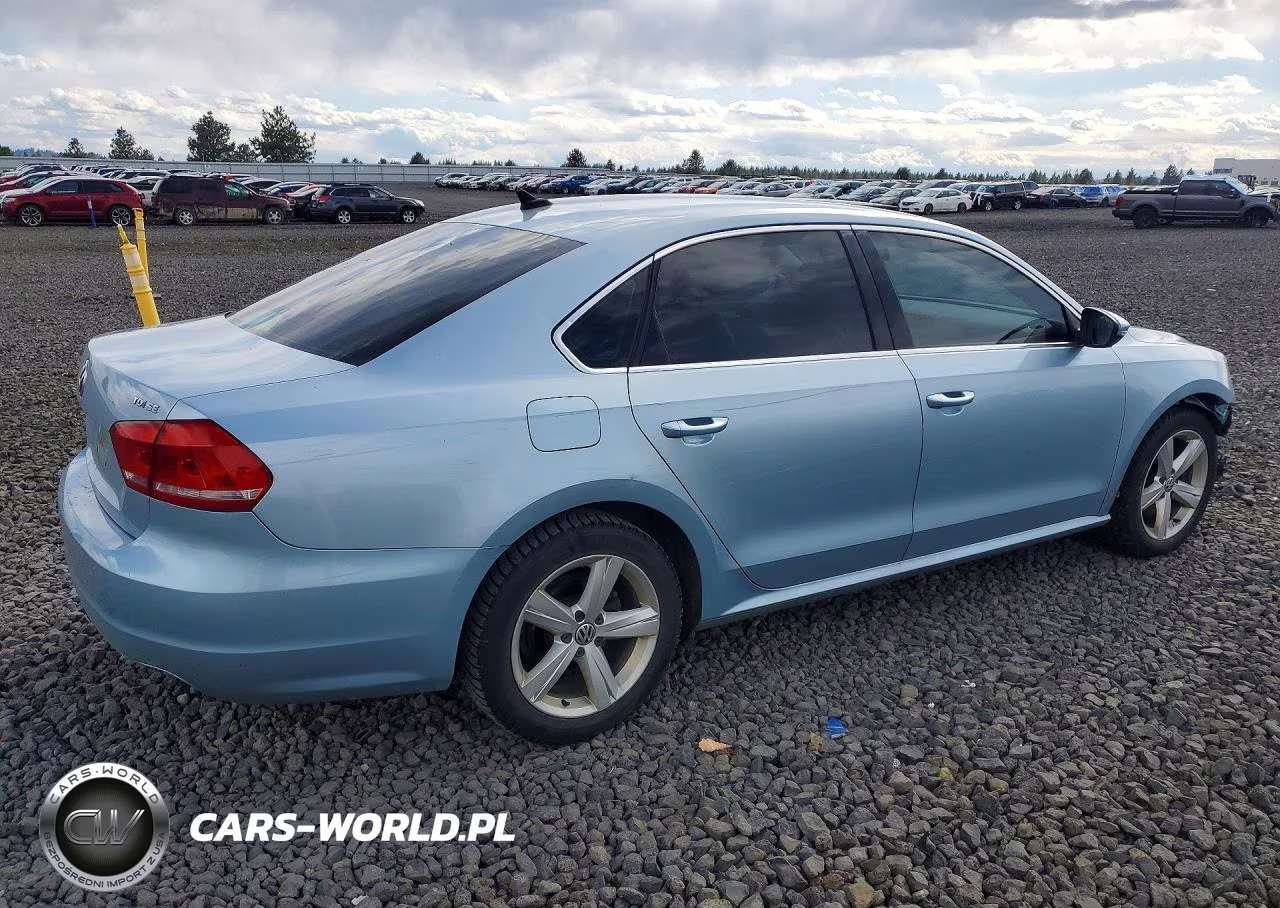 2012 Volkswagen Passat Se VIN:1VWBN7A34CC045647 - 3