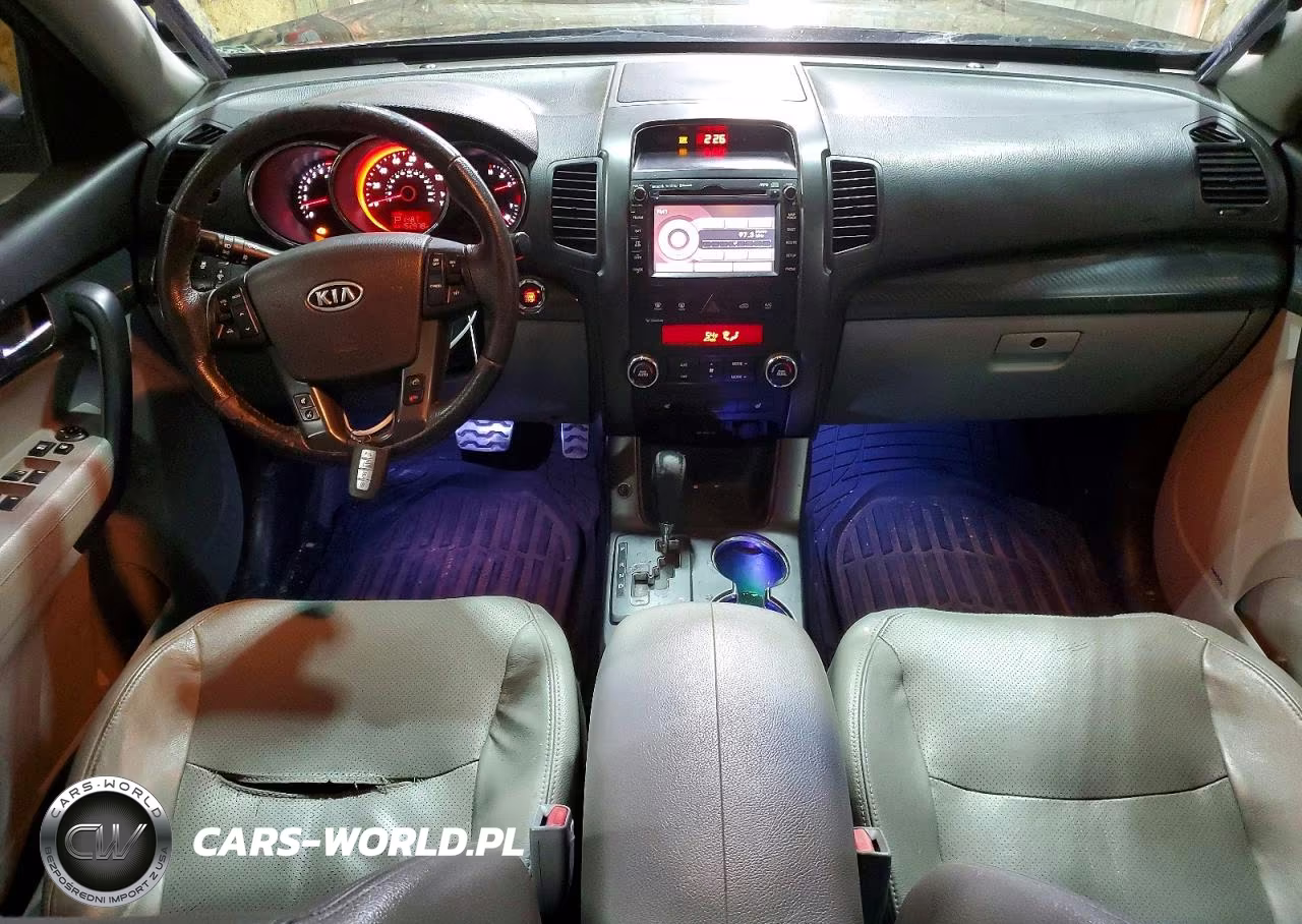 2011 Kia Sorento Sx VIN:5XYKWDA24BG136448 - 8