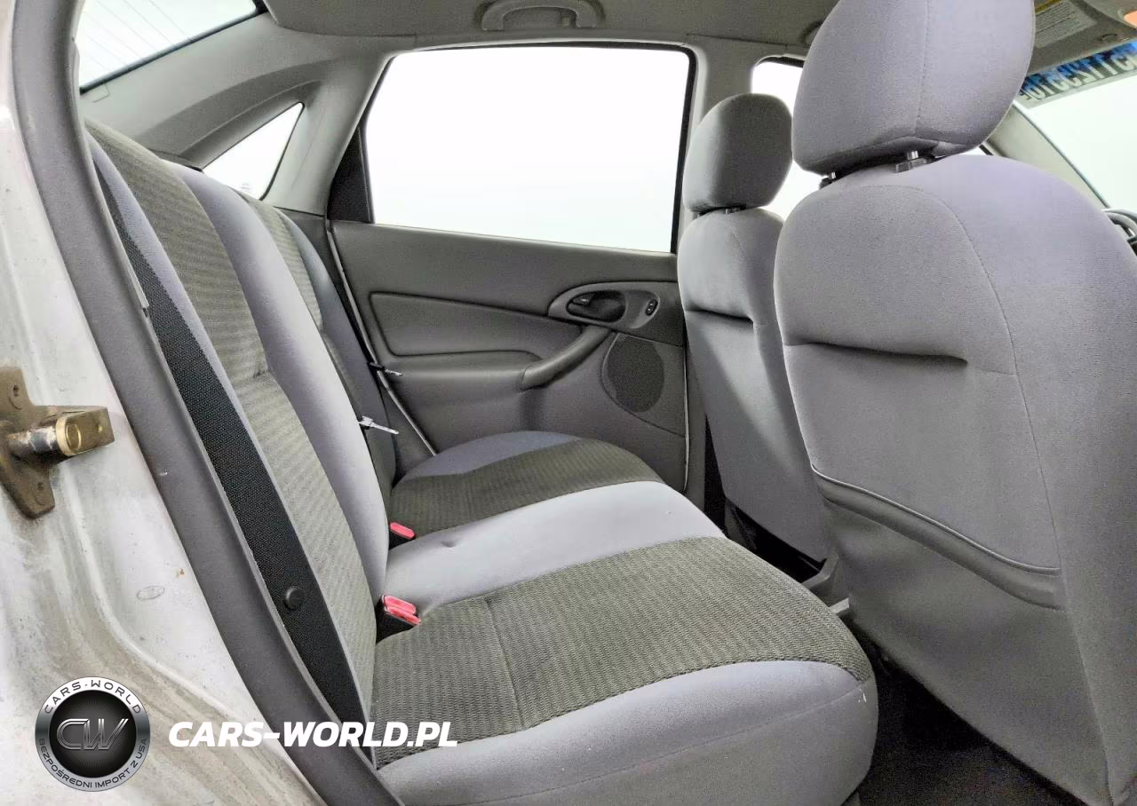 2004 Ford Focus Se Comfort VIN:1FAFP34Z24W142245 - 10