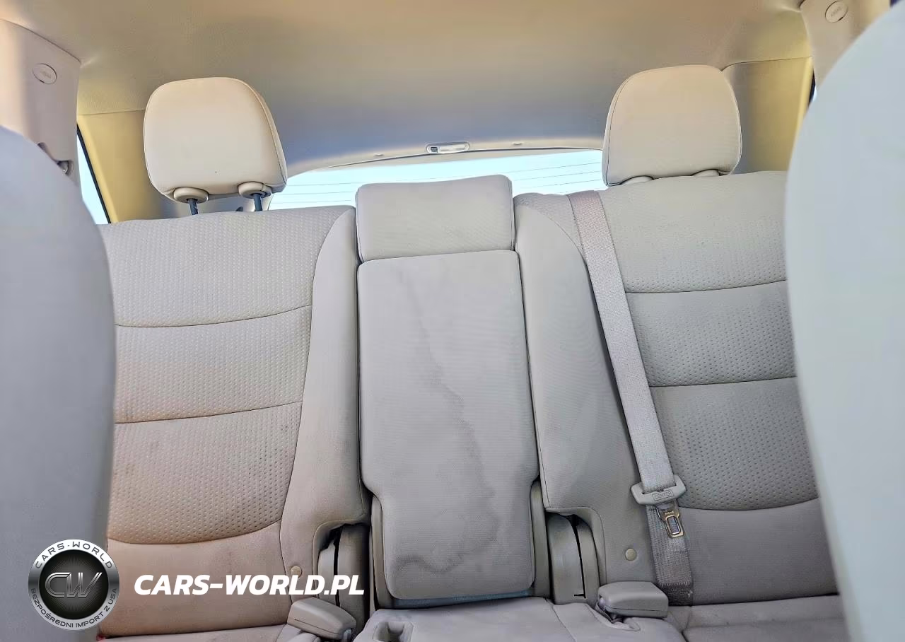 2011 Kia Sorento Lx VIN:5XYKTDA19BG078028 - 10