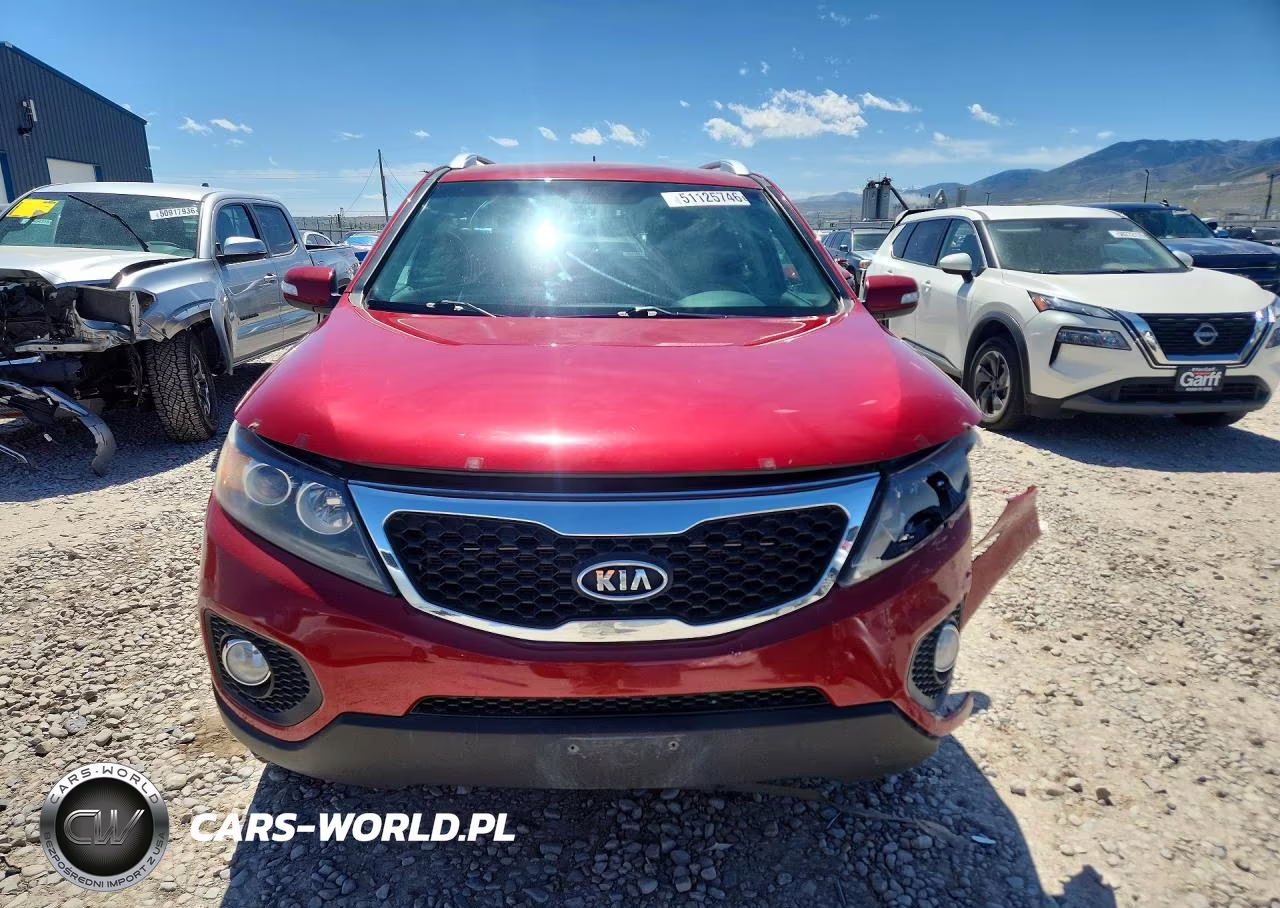 2011 Kia Sorento Lx VIN:5XYKTDA19BG078028 - 5