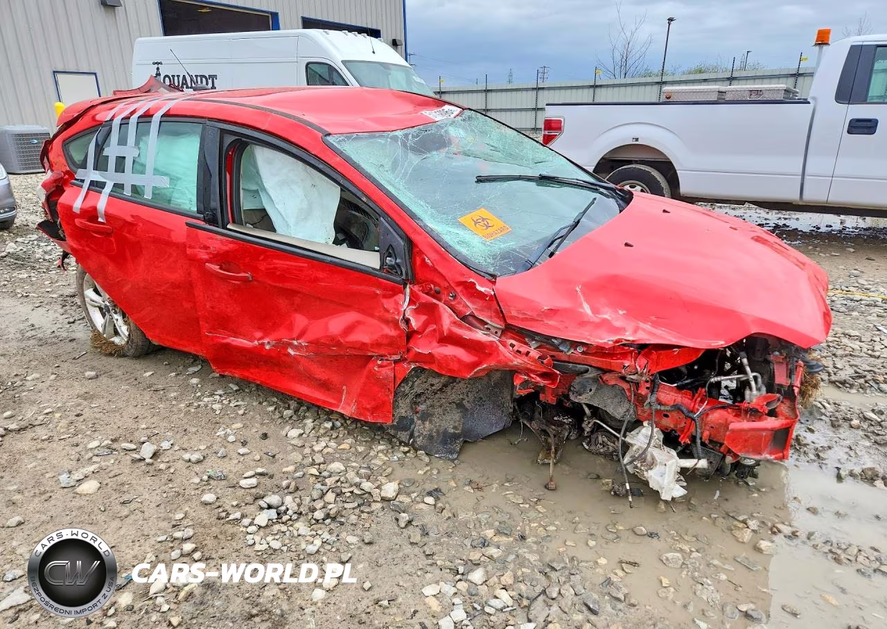 2013 Ford Focus Se VIN:1FADP3K29DL113453 - 4