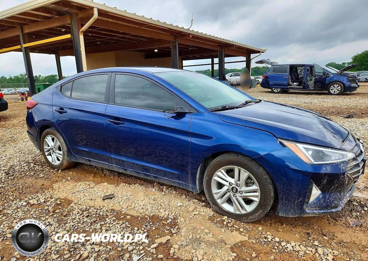 2020 Hyundai Elantra Sel VIN:5NPD84LF1LH584546 - 4