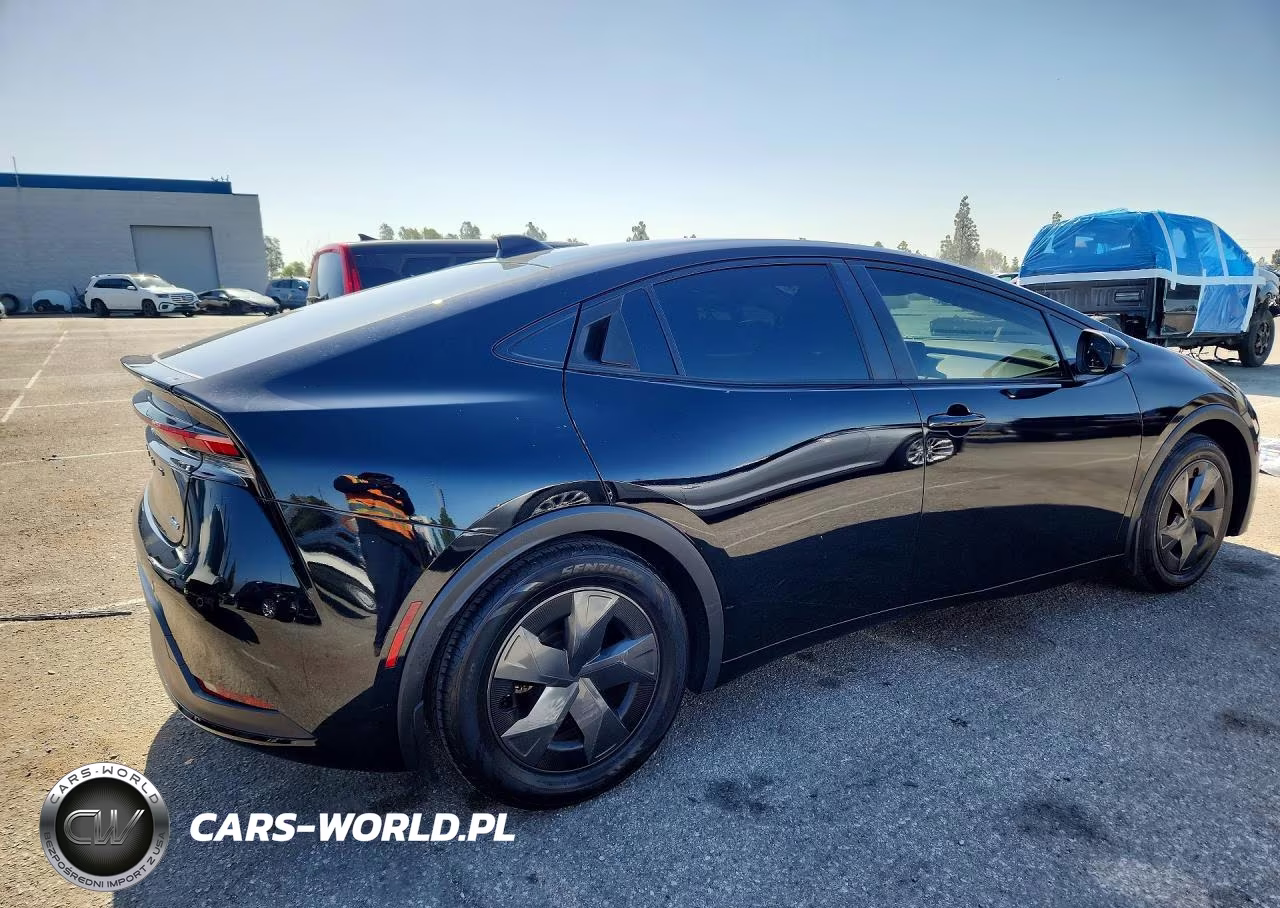 2024 Toyota Prius Le VIN:JTDACAAU8R3046285 - 3