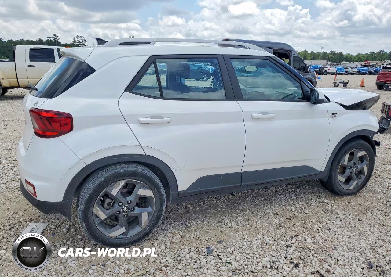 2022 Hyundai Venue Sel VIN:KMHRC8A30NU206937 - 3