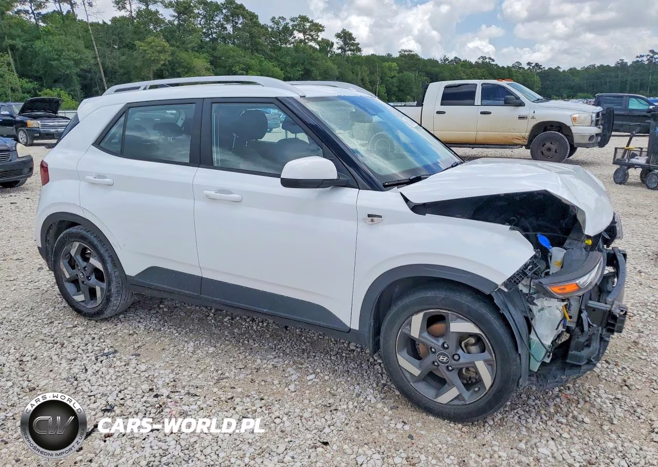 2022 Hyundai Venue Sel VIN:KMHRC8A30NU206937 - 4