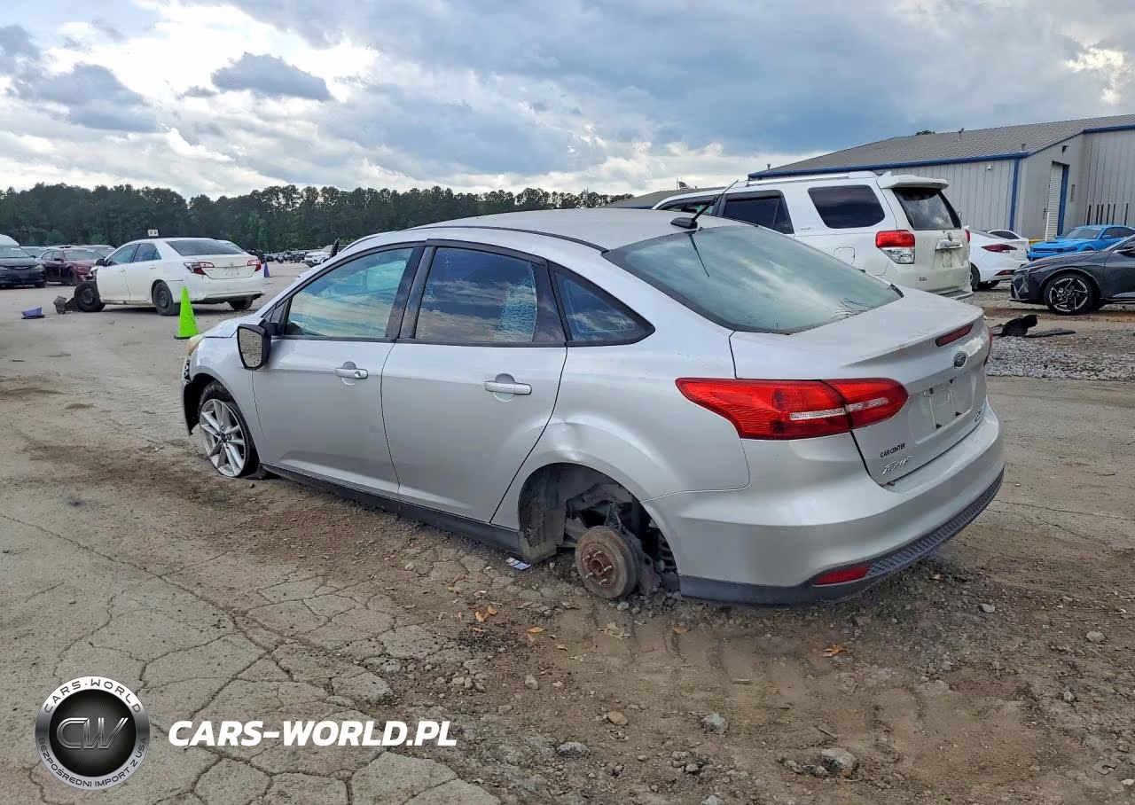 2015 Ford Focus Se VIN:1FADP3F29FL365362 - 2