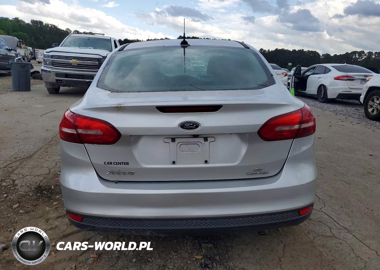 2015 Ford Focus Se VIN:1FADP3F29FL365362 - 6
