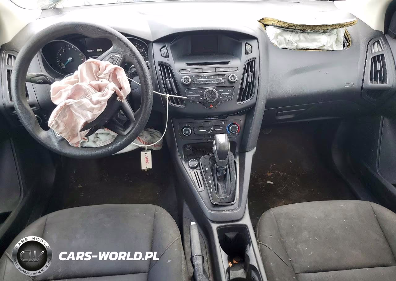 2015 Ford Focus Se VIN:1FADP3F29FL365362 - 8