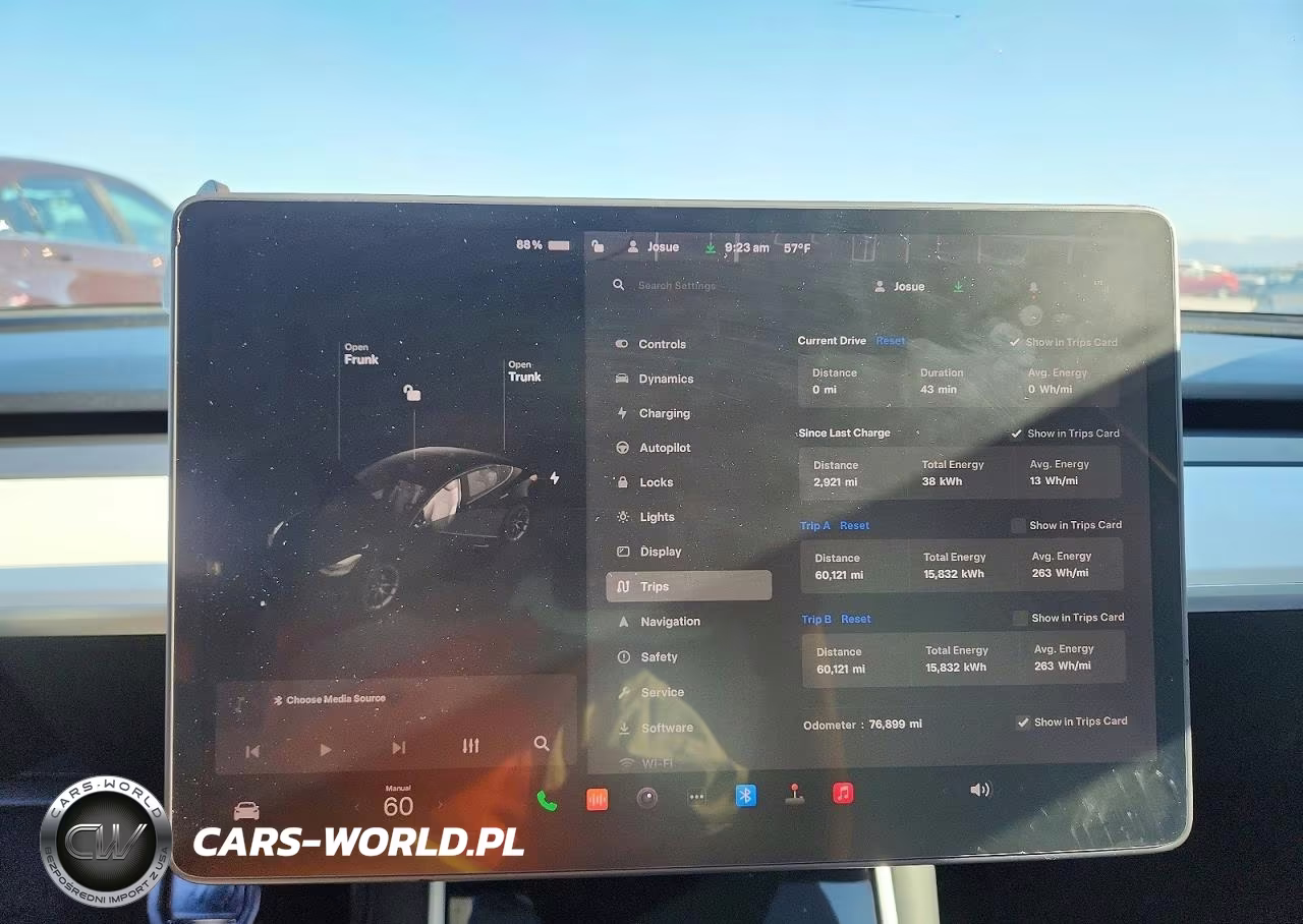 2020 Tesla Model 3 VIN:5YJ3E1EB2LF622703 - 9