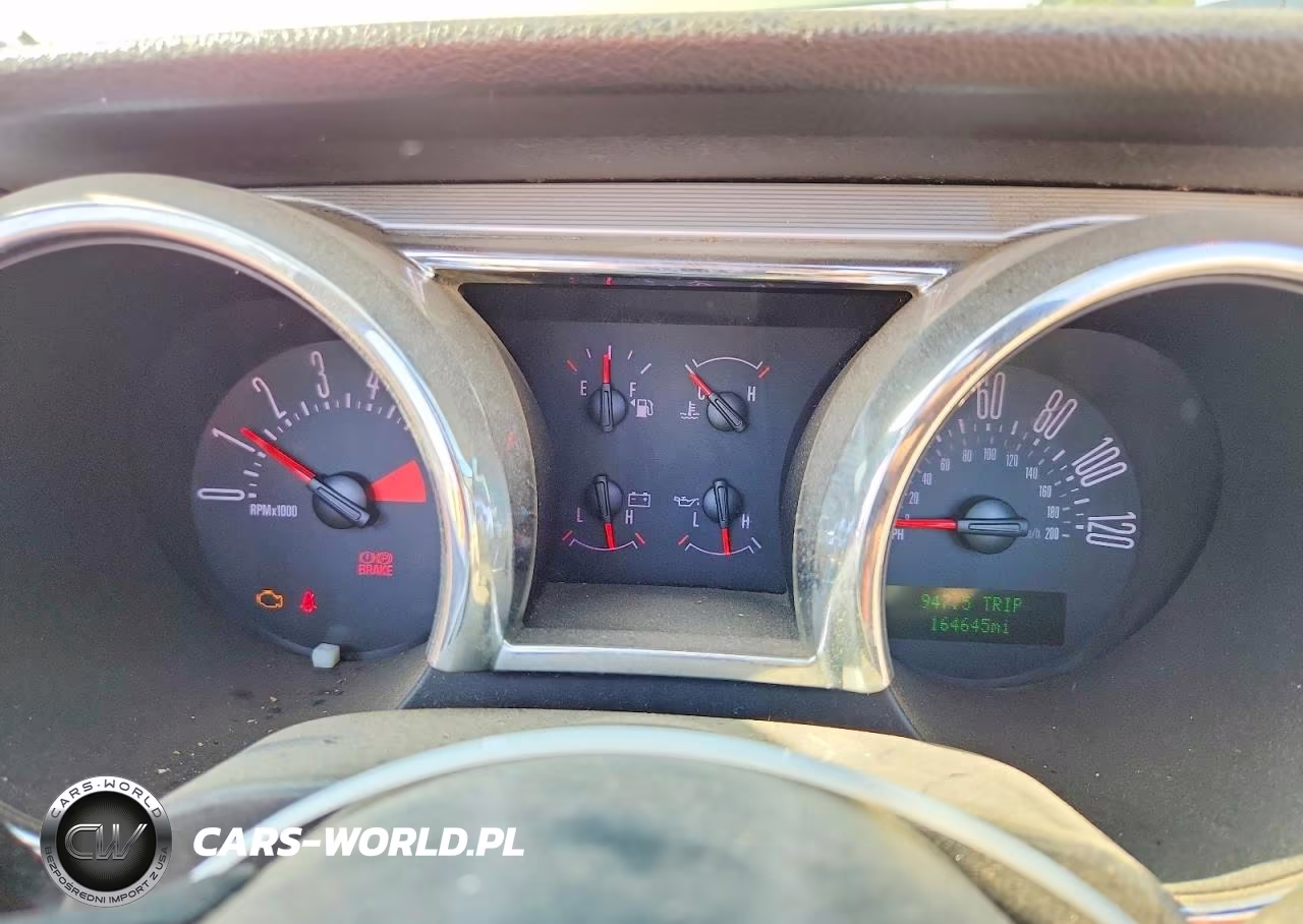 2005 Ford Mustang VIN:1ZVFT84N555244580 - 9