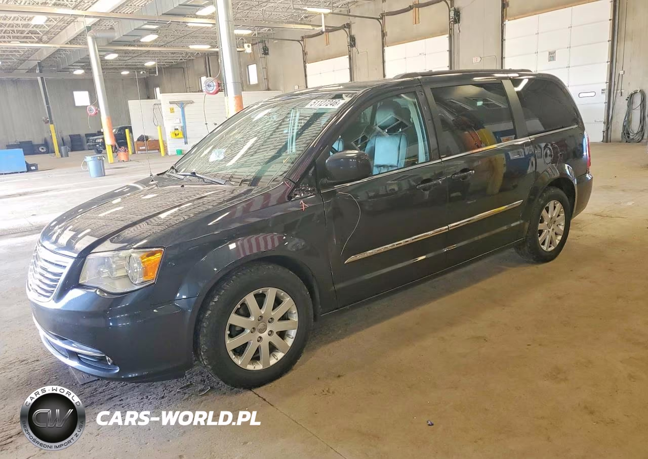 2014 Chrysler Town & Country Touring – zdjęcie 1 z 13