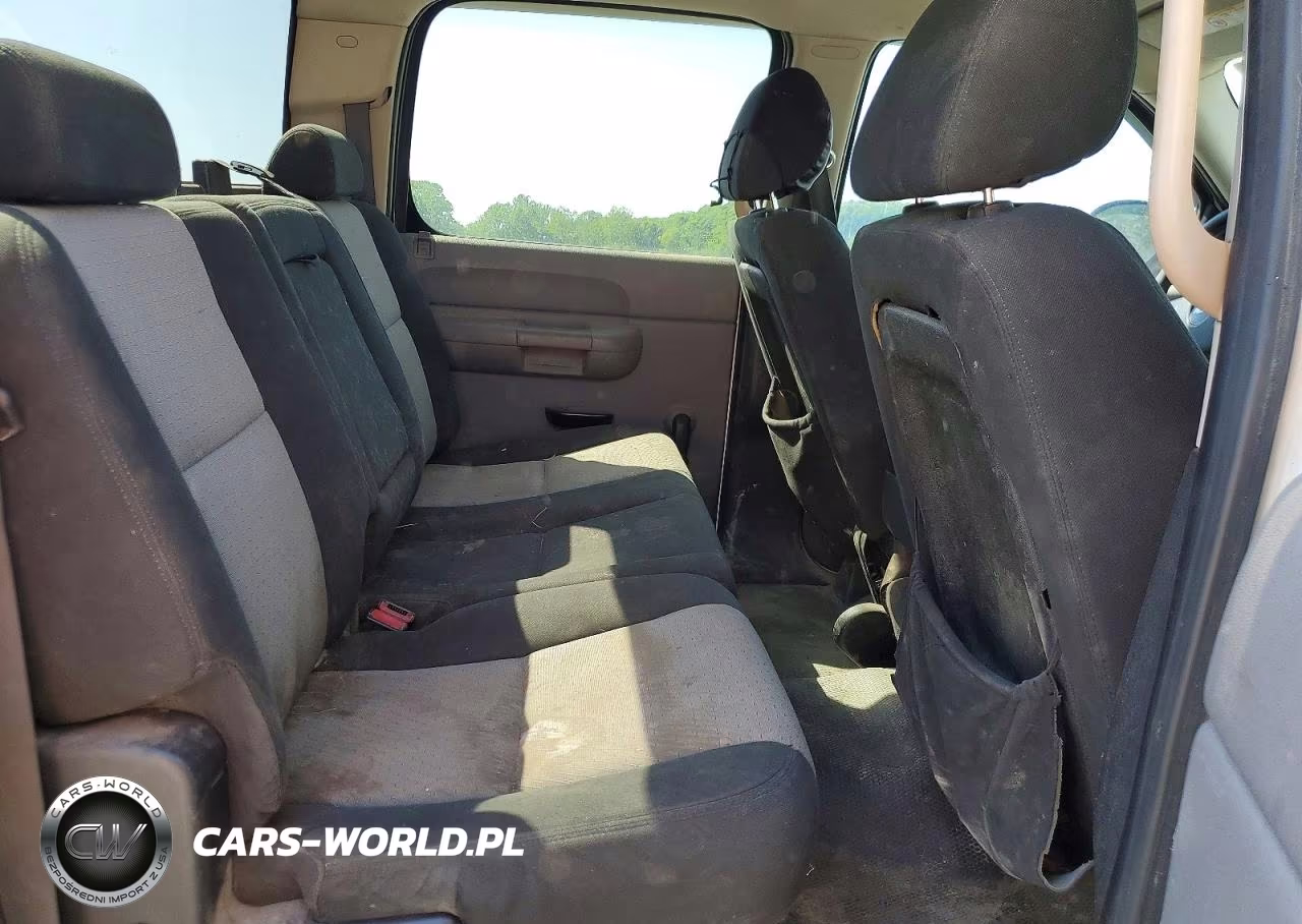 2009 Chevrolet Silverado C2500 Heavy Duty VIN:1GCHC43K99F129833 - 10