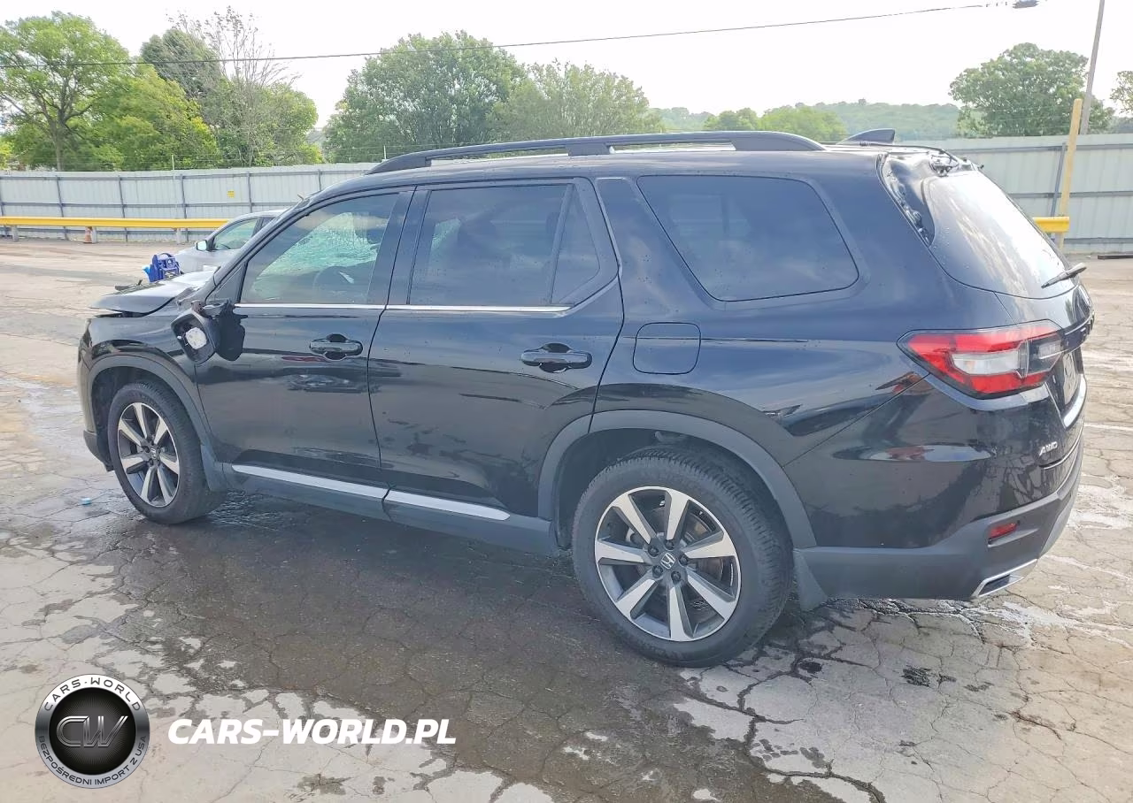 2023 Honda Pilot Touring VIN:5FNYG1H7XPB032665 - 2