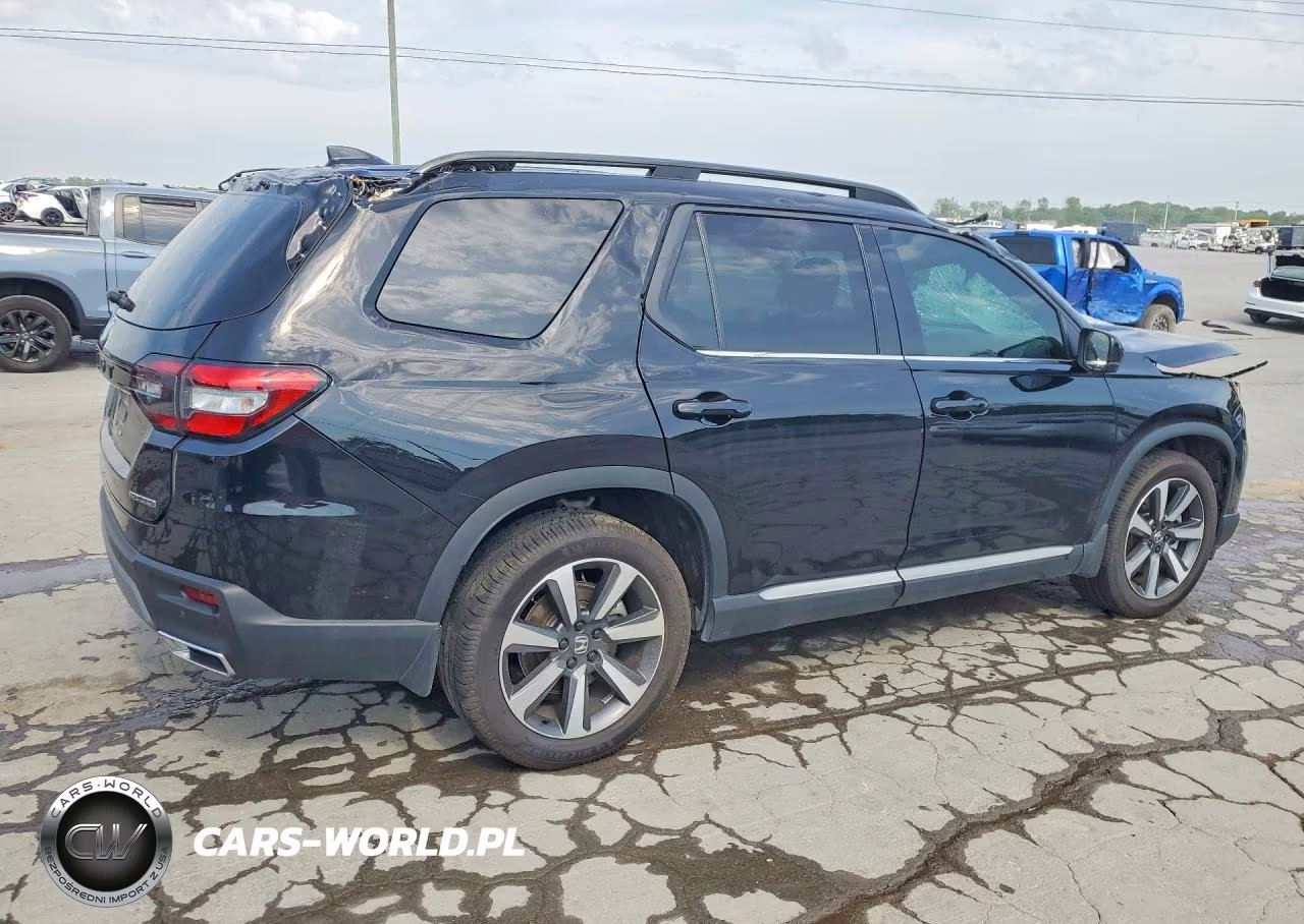 2023 Honda Pilot Touring VIN:5FNYG1H7XPB032665 - 3