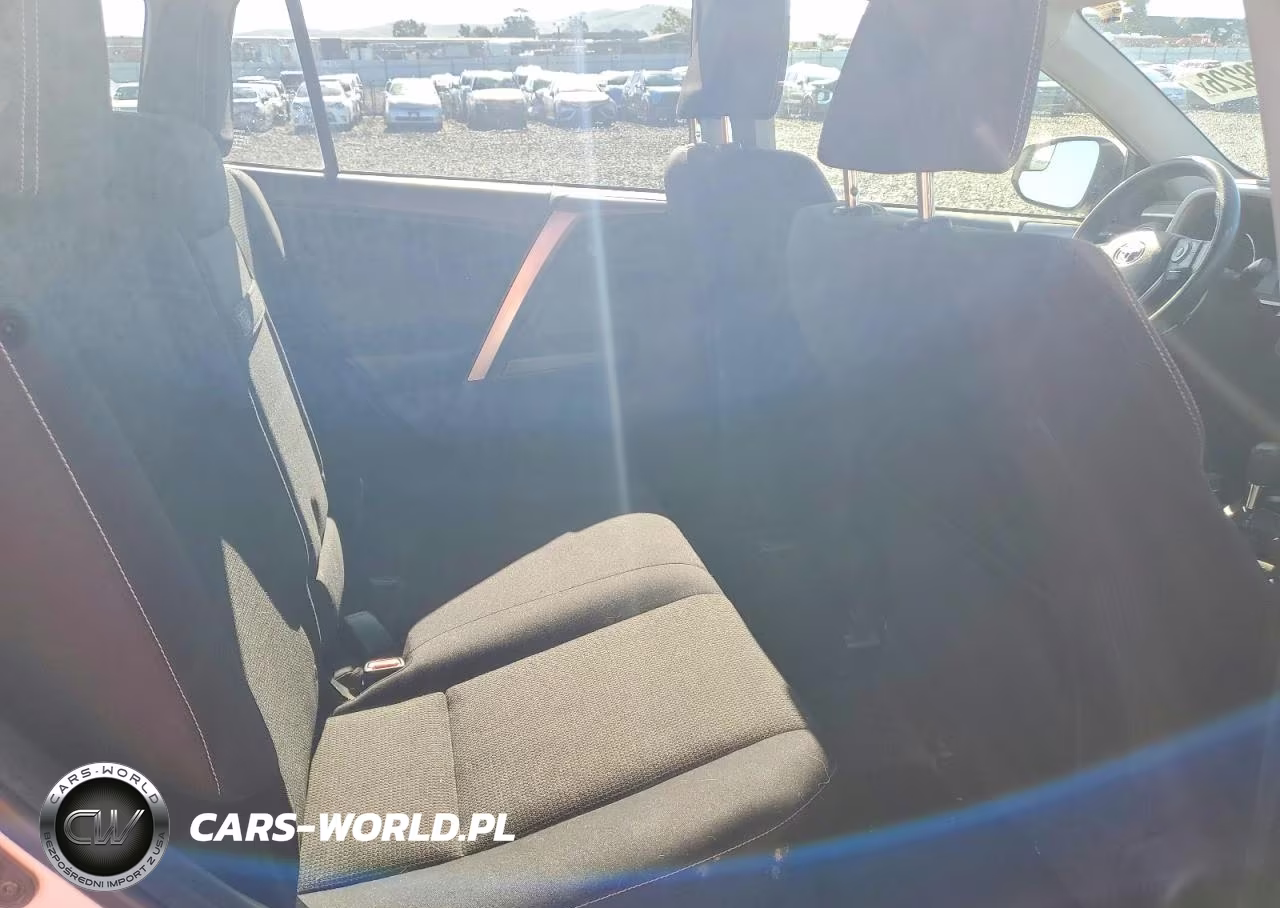 2018 Toyota Rav4 Hybrid Le VIN:JTMRJREV1JD179222 - 11