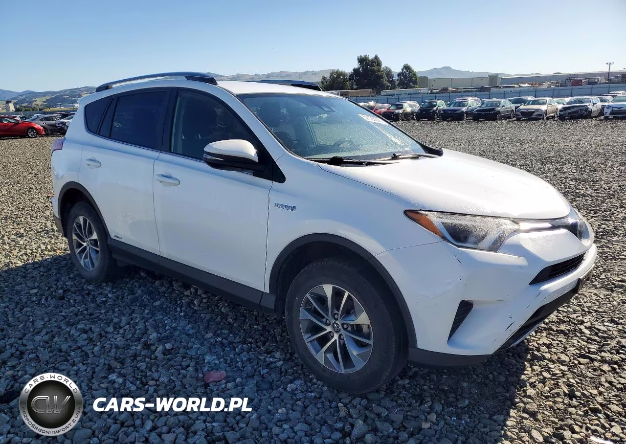 2018 Toyota Rav4 Hybrid Le VIN:JTMRJREV1JD179222 - 4
