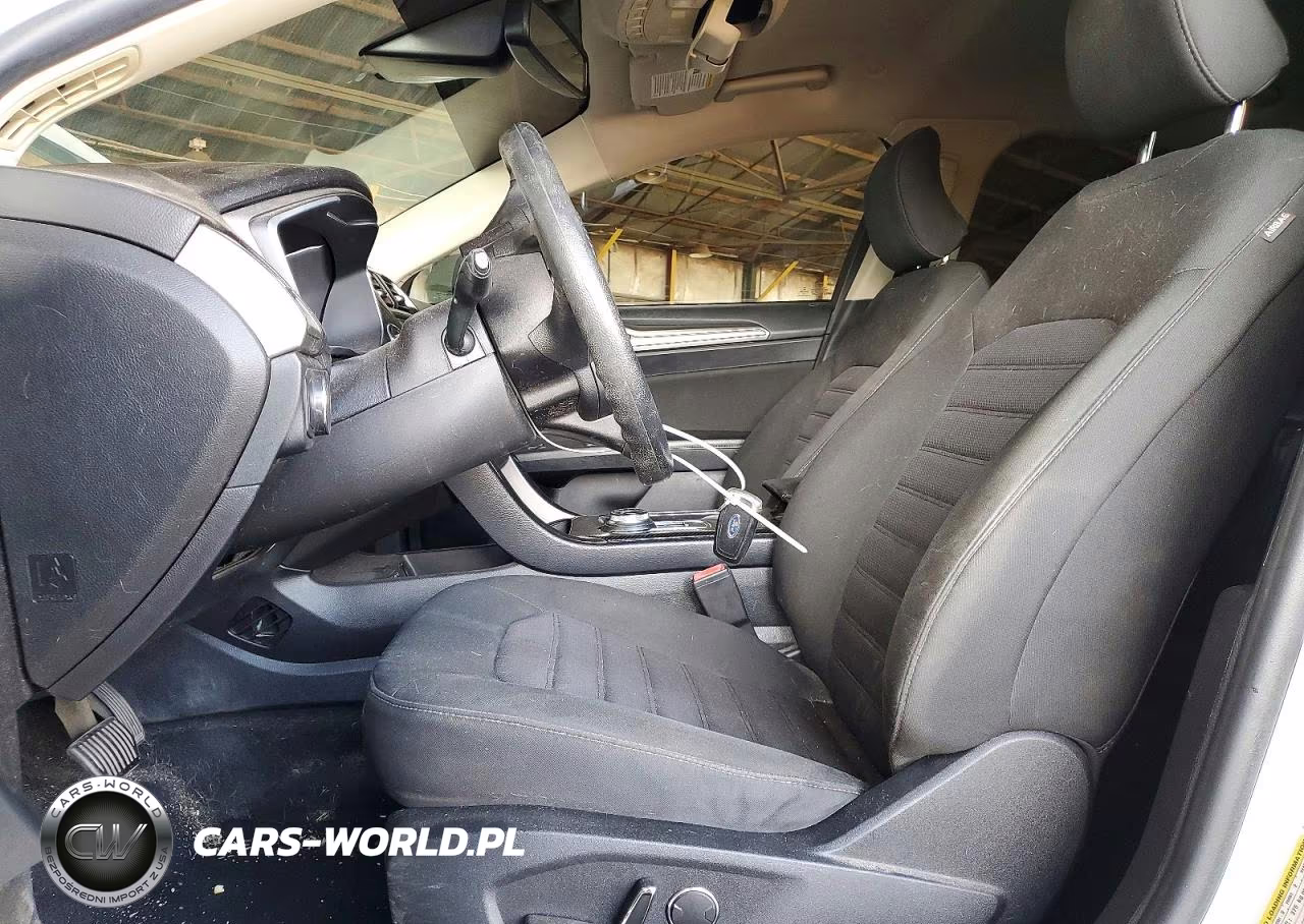 2019 Ford Fusion Se VIN:3FA6P0LU1KR220714 - 7