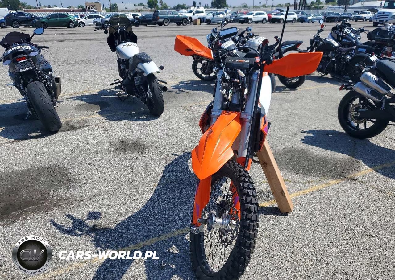 2024 Ktm Enduro VIN:VBKEXG402RM216151 - 2