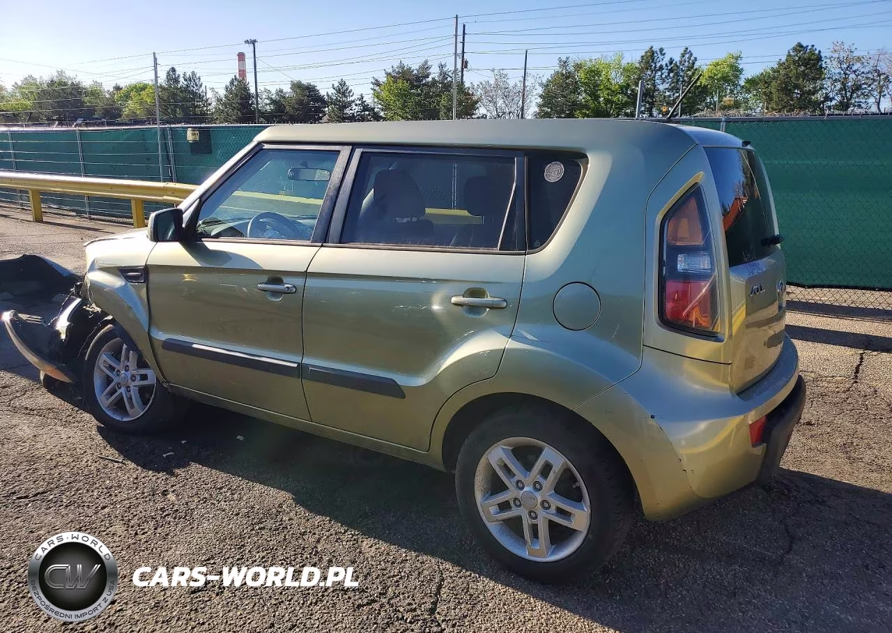 2011 Kia Soul + VIN:KNDJT2A20B7238464 - 2