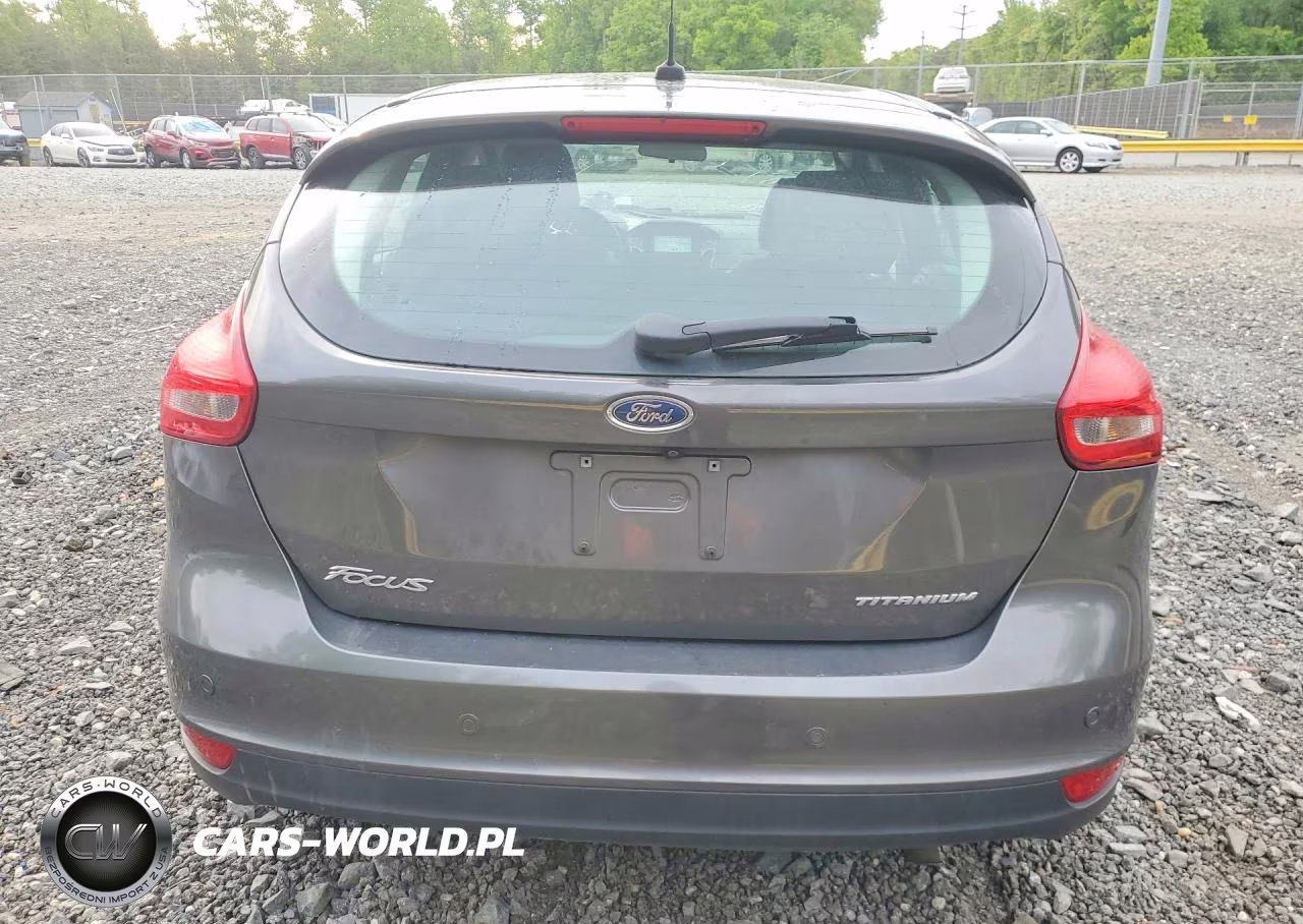 2018 Ford Focus Titanium VIN:1FADP3N27JL232500 - 6