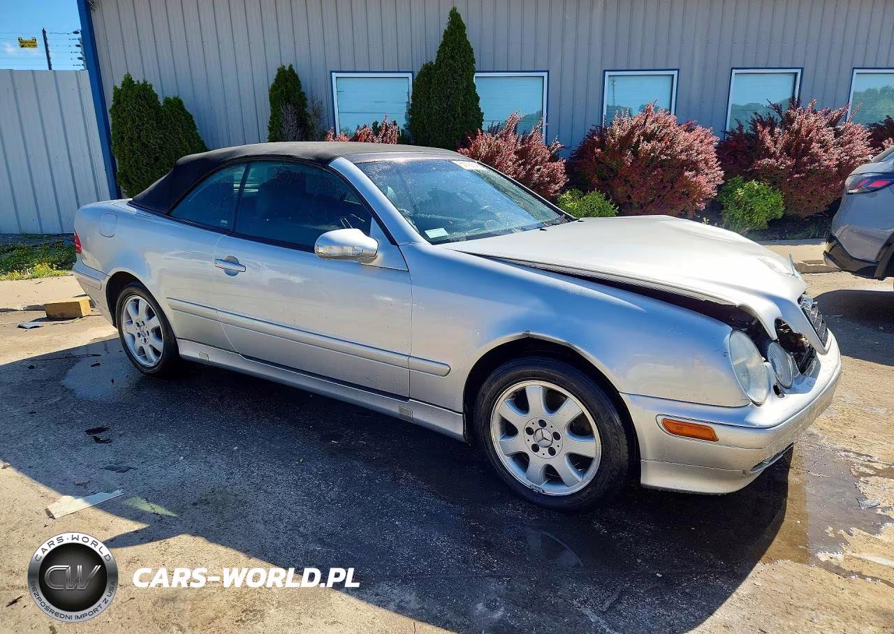 2001 Mercedes-Benz Clk 320 VIN:WDBLK65GX1T076923 - 4