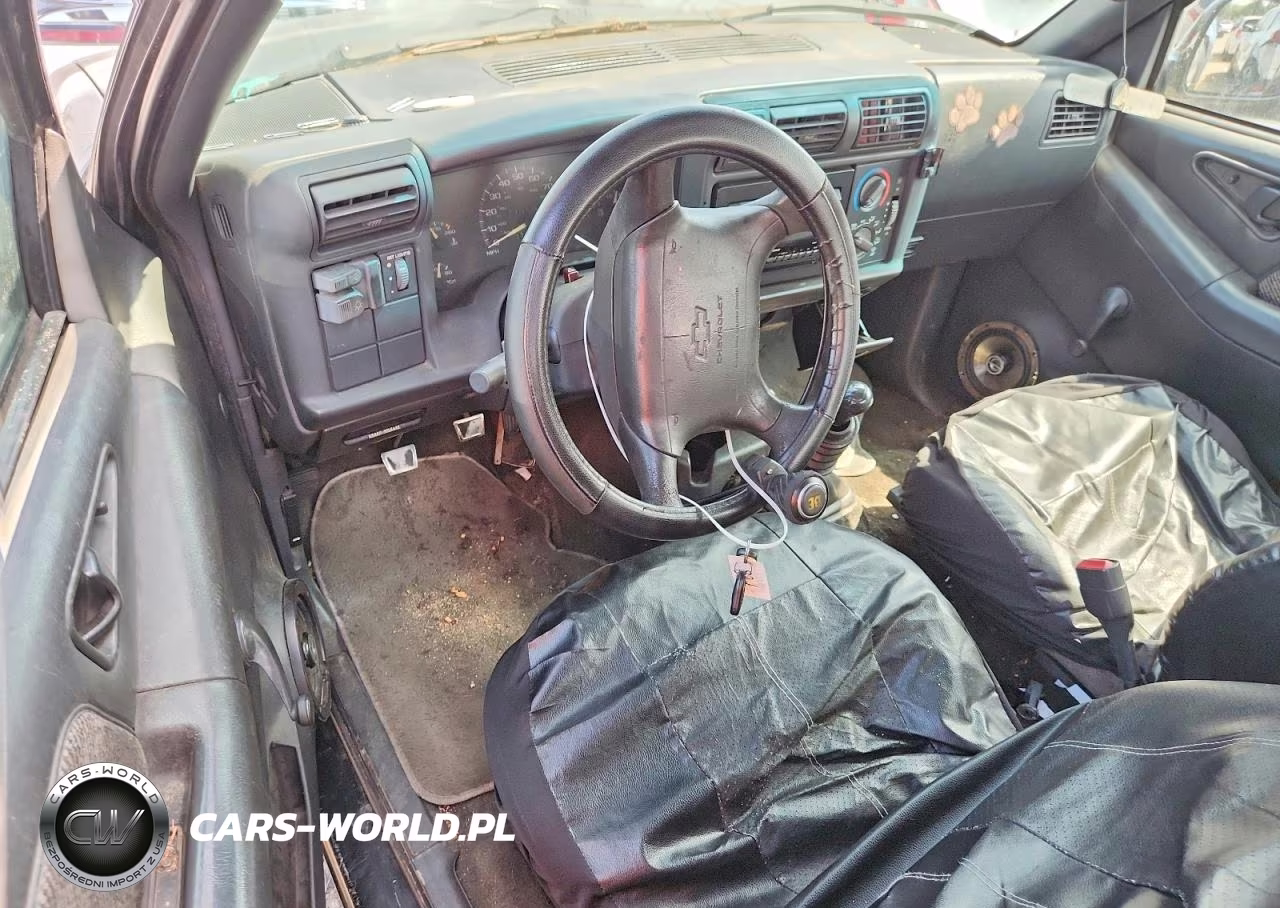 1997 Chevrolet S Truck S10 VIN:1GCCS1943VK110037 - 8