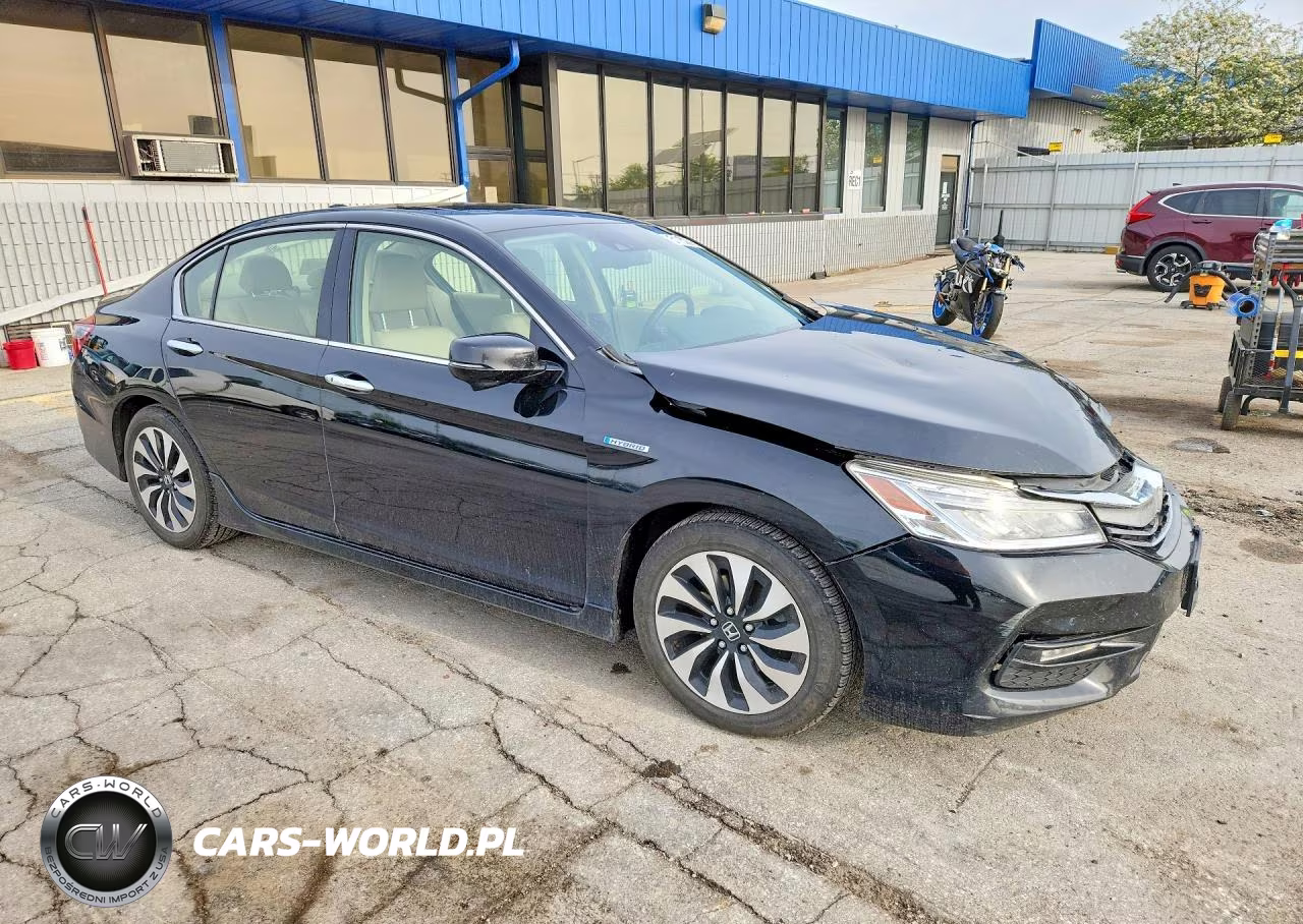 2017 Honda Accord Touring Hybrid VIN:JHMCR6F75HC029996 - 4