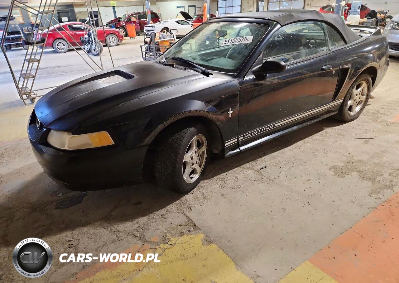 2000 Ford Mustang