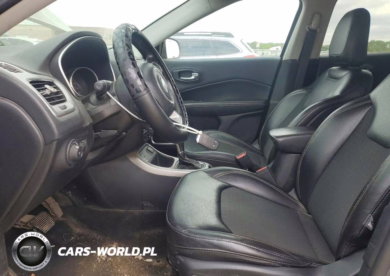 2019 Jeep Compass Latitude VIN:3C4NJCBB8KT652261 - 7