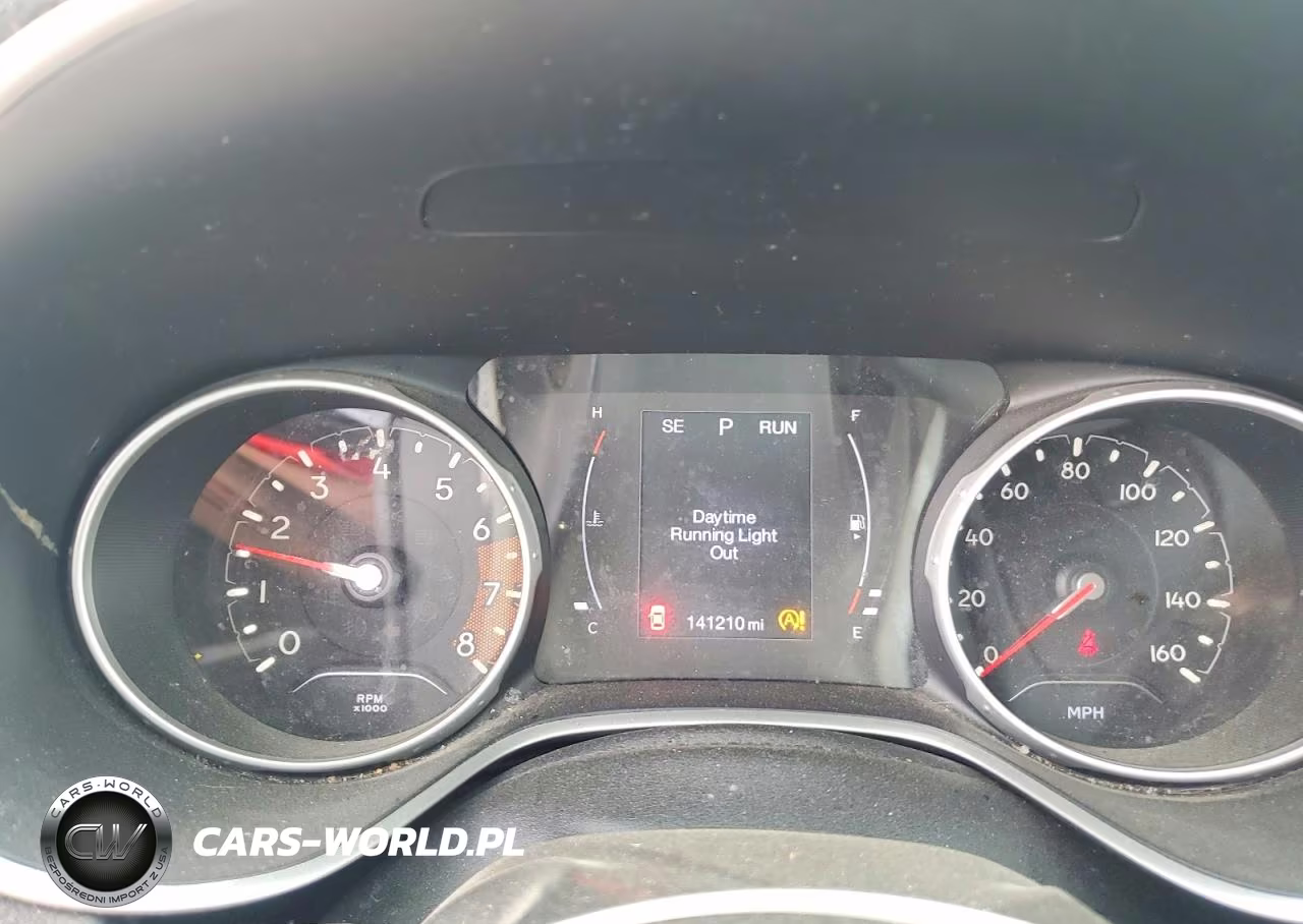 2019 Jeep Compass Latitude VIN:3C4NJCBB8KT652261 - 9